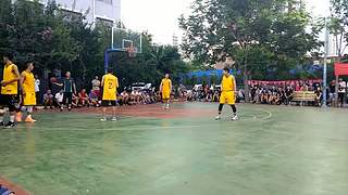 组队打不过专业车队，单排遇不到传球队友