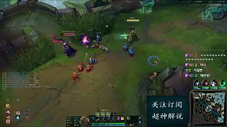 站在峡谷之巅的男人