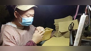 重度残疾，努力供小孩读书！