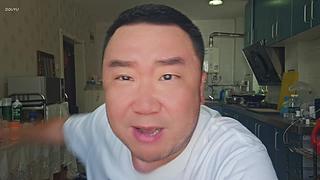 斌走斌说。