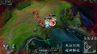 站在峡谷之巅的男人