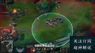 站在峡谷之巅的男人