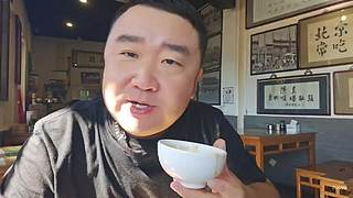 斌走斌说。