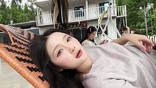 第一个心软的神            豪