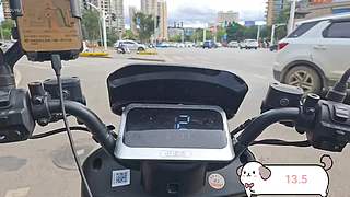 34岁男孩大理跑外卖
