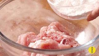 美食台：美国鸡肉名菜左宗棠鸡