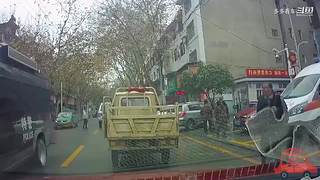 车祸现场——都是贪快惹的祸