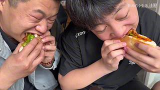 全网最嚣张吃法 隔着屏幕流口水
