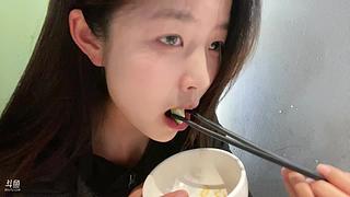 江允真的直播间