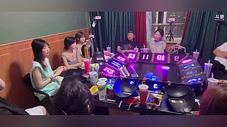 社恐文静内向的小女生