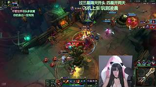 摄像头：海斗峡谷有车位