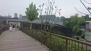 周一休息一天，大家周二见！