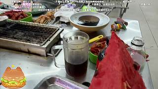 唯唯？叽里咕噜说什么呢？听不懂！只想撒娇