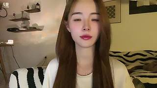 耳朵里塞着小喇叭