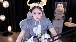 美丽优雅气质女