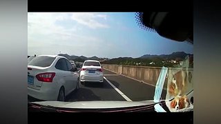 车祸集锦两行泪