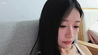 熊掌吱吱，老公们开播了快进来