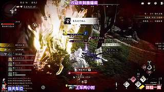 独坐石阶静观晚霞晕染长空