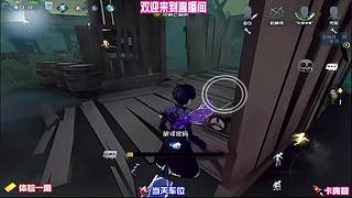 搞笑名场面：园丁拆椅被抓