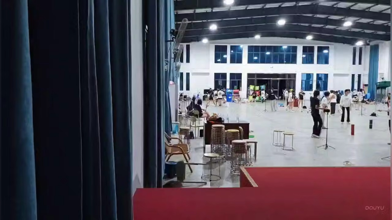 10.5百人大逃杀冲冲冲！
