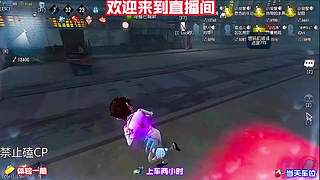 弹幕说点位，当场演示道具投放