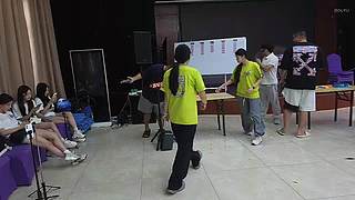 三中团播！人捧人。