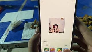 可爱内向小女孩