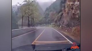 车祸现场——都是贪快惹的祸