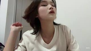 中鱼贝壳沉淀中