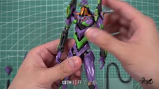 戴萌兔的模玩手办展示