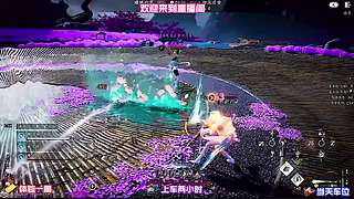 雨夜穿行城内，感受截然不同的市井氛围
