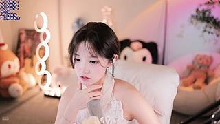 甜美少女第一天开播