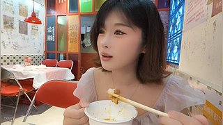 来这里抽陀螺就好啦