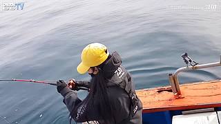 【路亚钓鱼】韩国美女在线钓鱼