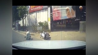 车祸集锦两行泪