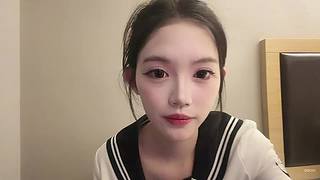 璨璨爱吃草莓的直播间