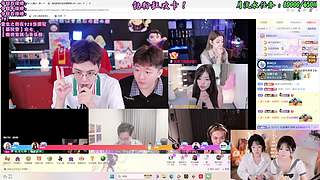 甜美少女第一天开播：月pk啦冲！