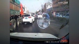 车祸现场——都是贪快惹的祸