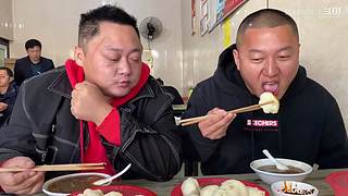 全网最嚣张吃法 隔着屏幕流口水