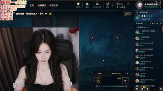 大白白：一起聊聊天玩玩游戏呀