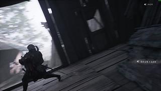 我尴尬的沉默里，泪！水！在！滴！