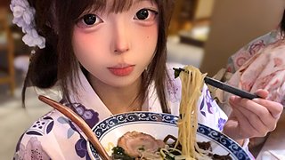 不進來坐坐嗎？小哥哥！