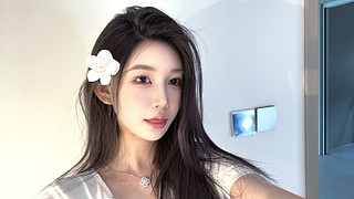 怪我普通的脸留不住你暧昧的眼 嘿嘿