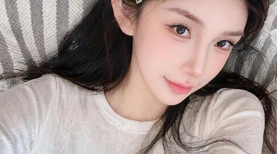 我只是个没人爱的笨蛋