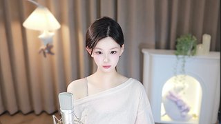 八月份的尾巴是狮子座