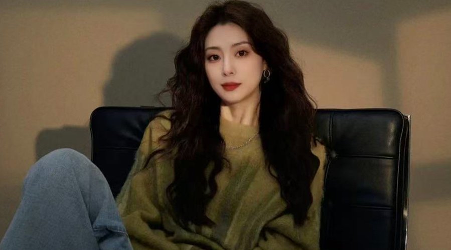 刚刚被大哥表白了  让我们恭喜刚刚⭐