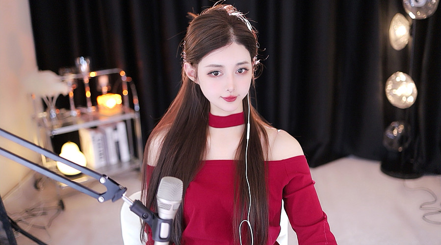 这个女孩有点甜 12649674