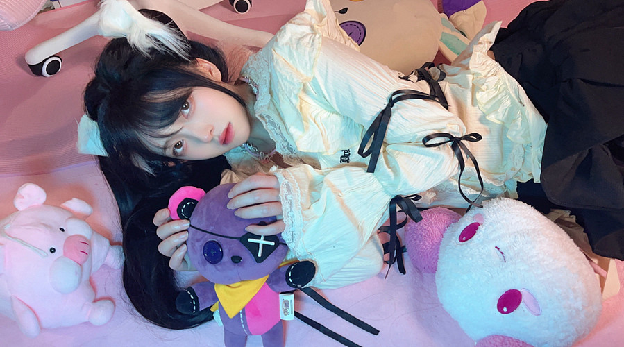 可爱的我，能有给我关爱的你吗