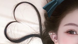 把世界调成静音，聆听我的极品少女音