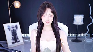 爱一朵花最好的方式是陪她盛开